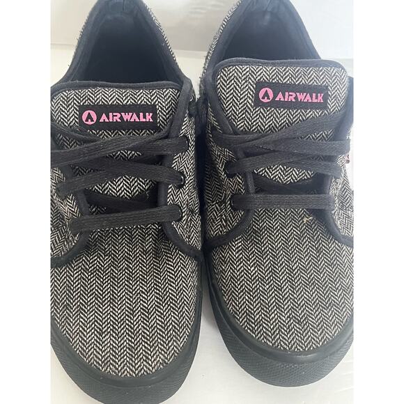 Airwalk Women’s shoe size 7 - Picture 2 of 9